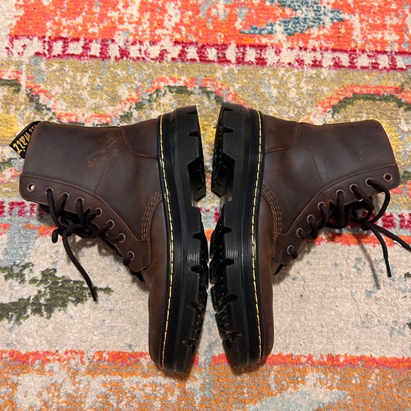 Dr. Martens Dark Brown Lace-Up Unisex Boots. Womens 8/Mens 7 - Picture 6 of 16